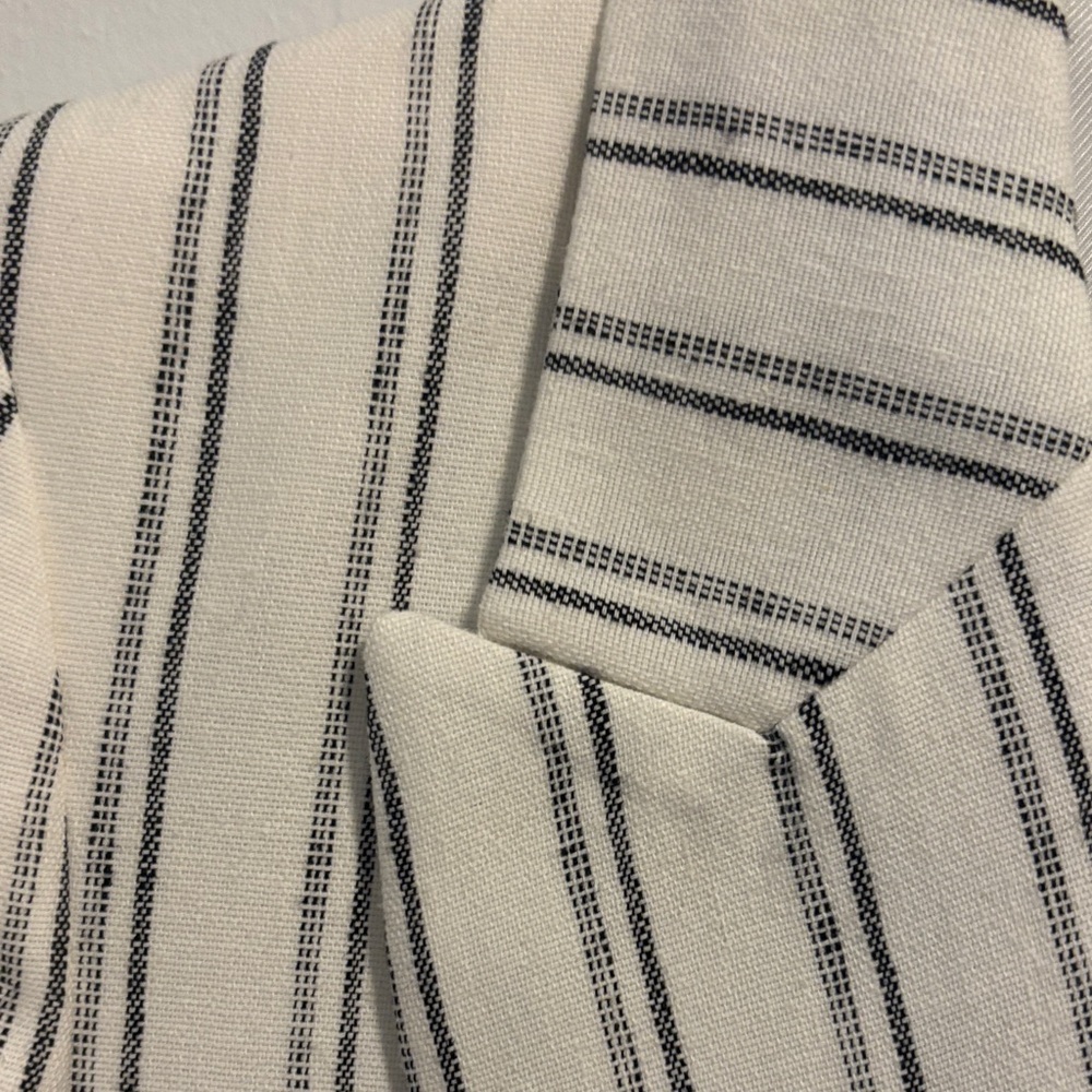 Zara Women's Blazer - Ecru with Stripes - Picture 10 of 10